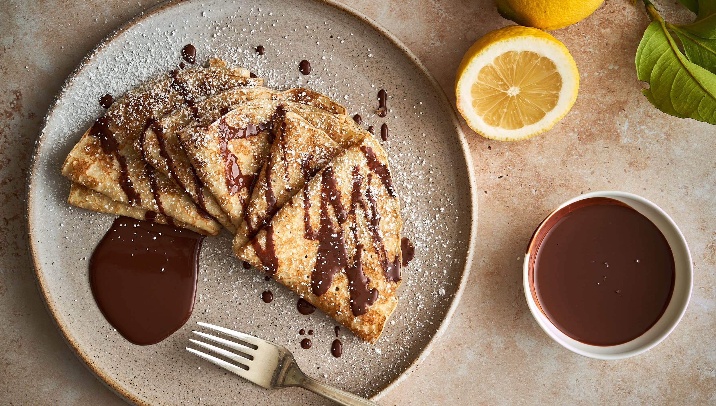 Pancakes with chocolate sauce