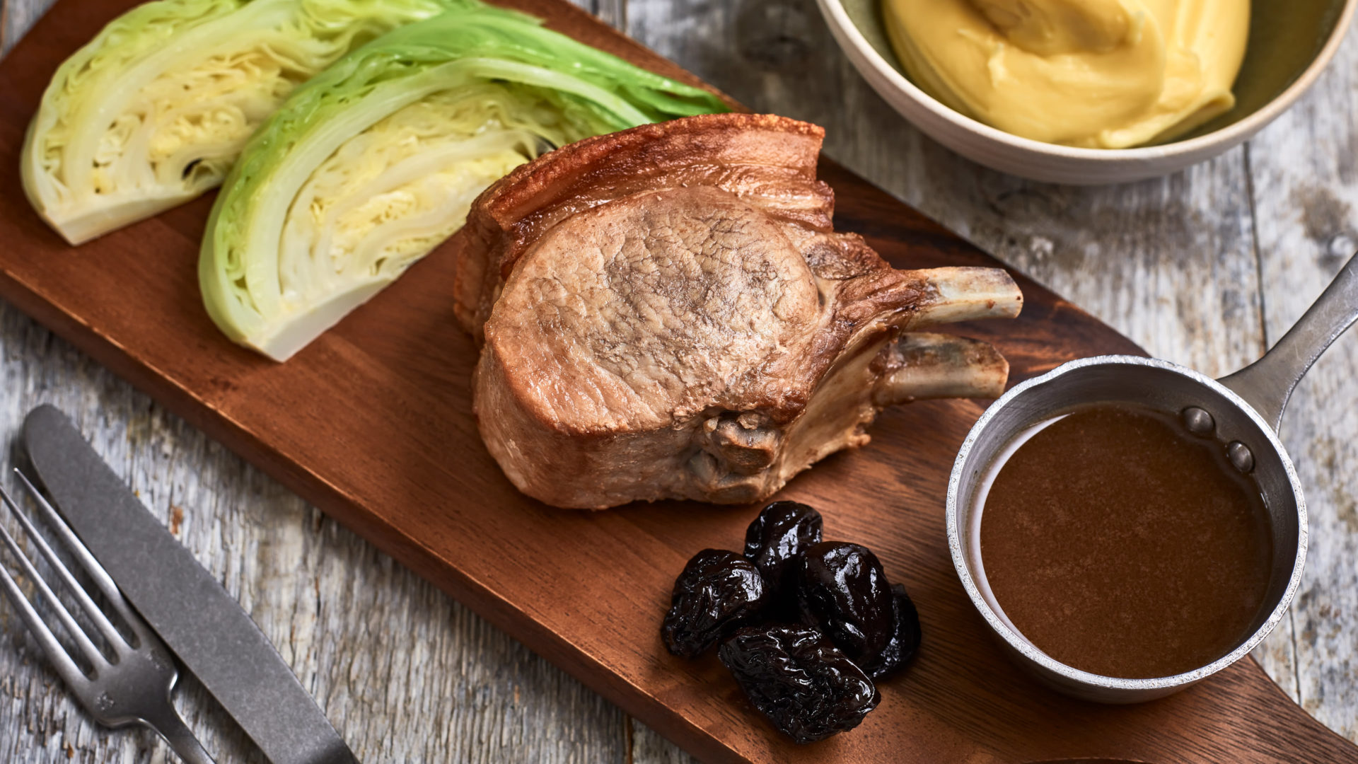 Pork chop with prunes